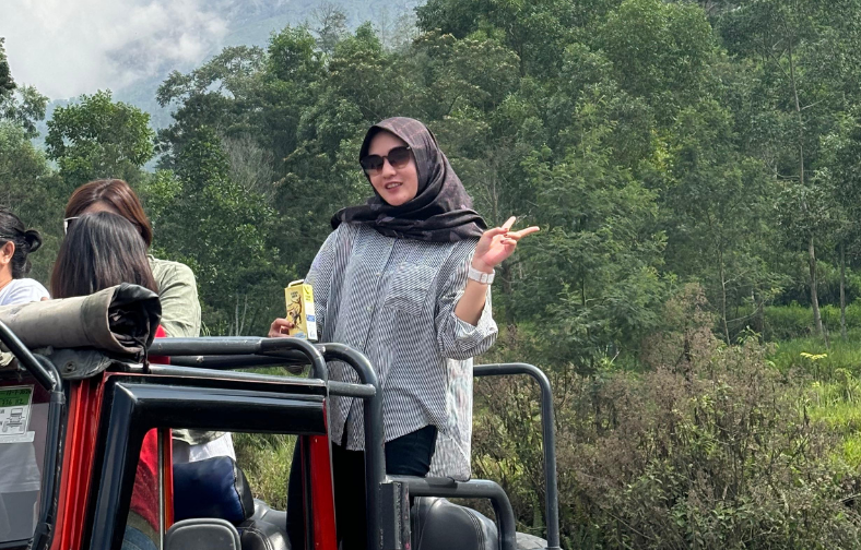 sewa mobil dengan sopir yogyakarta