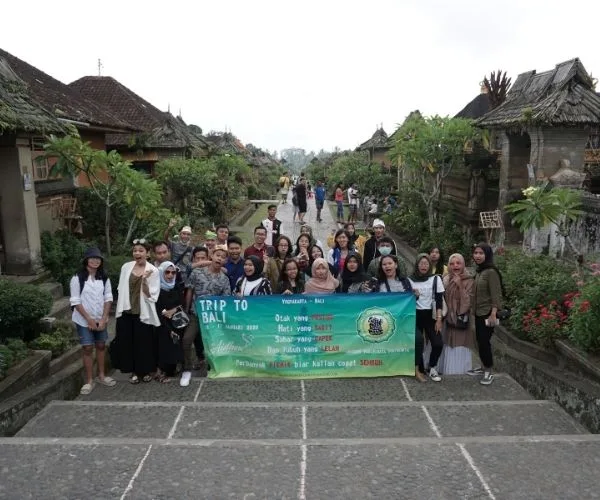 PT. Aidhen Transwisata Group - Sewa Mobil Yogyakarta Dengan Sopir