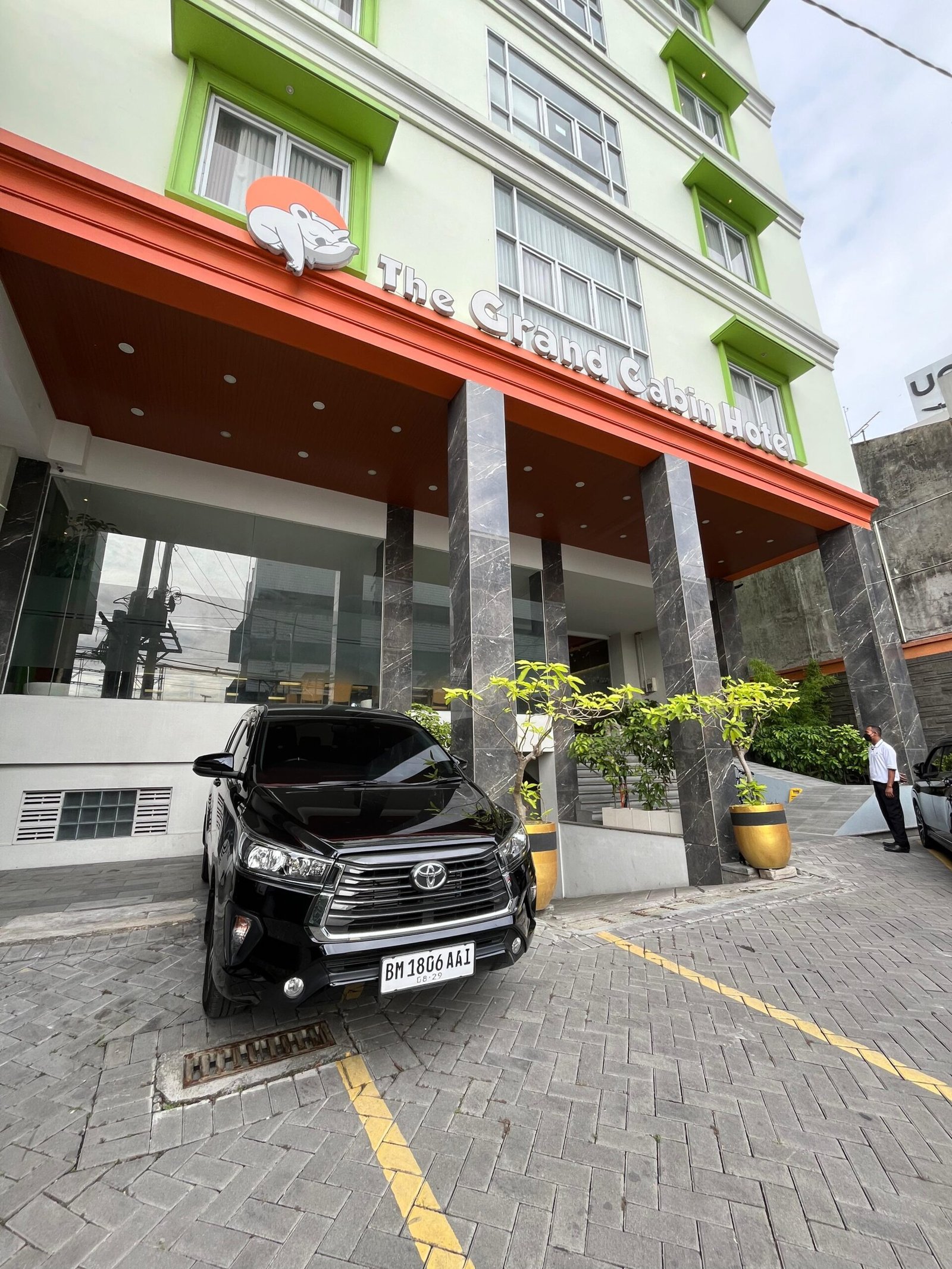 Cara Mudah Sewa Mobil di Jogja: Panduan Lengkap PT. Aidhen Transwisata