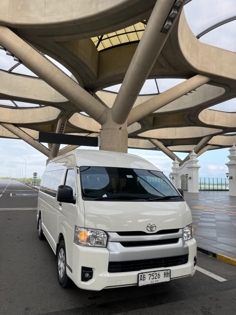 sewa hiace jogja
