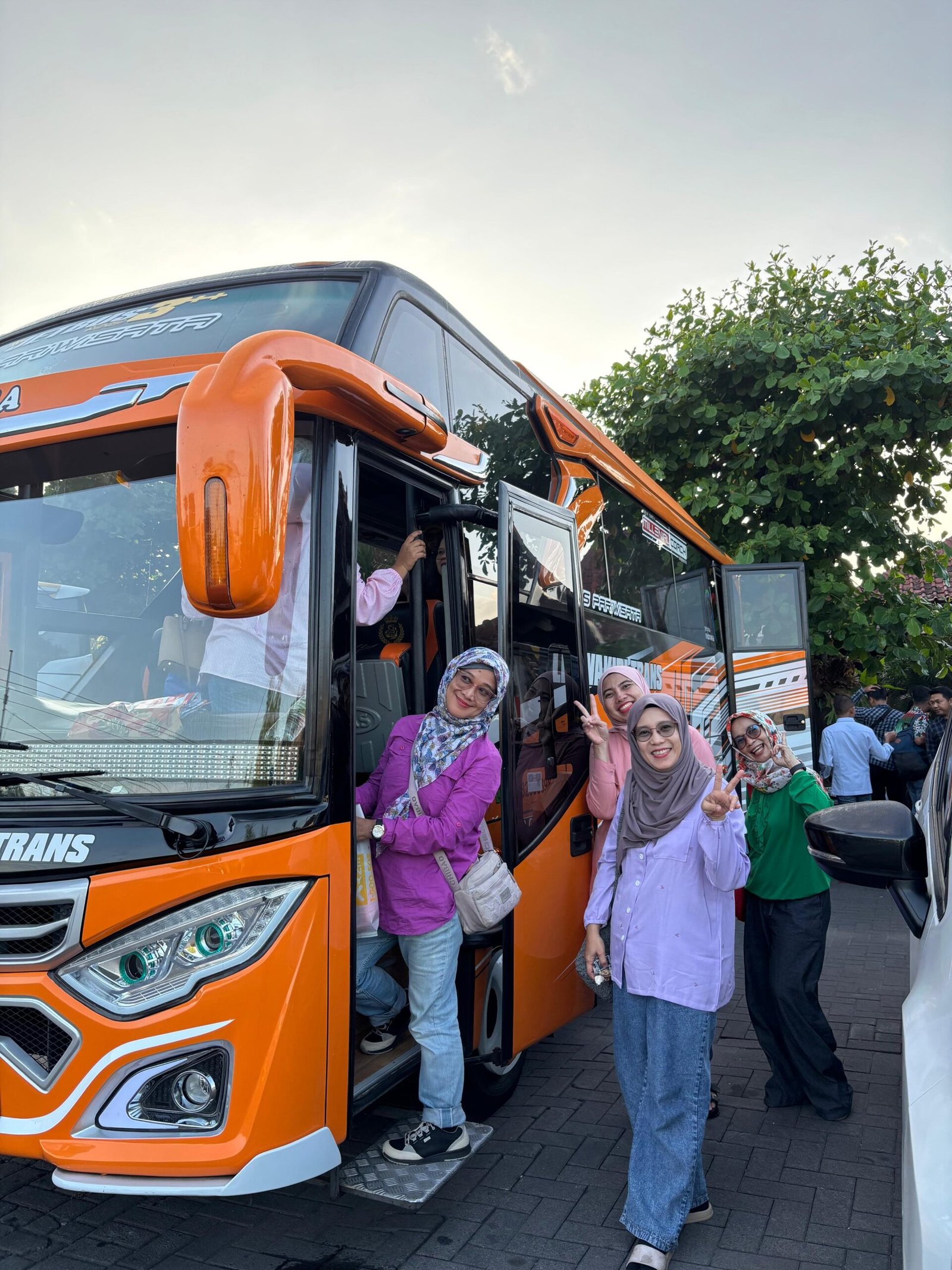 Sewa Bus Pariwisata Jogja: Kapasitas Besar, Nyaman, dan Terpercaya